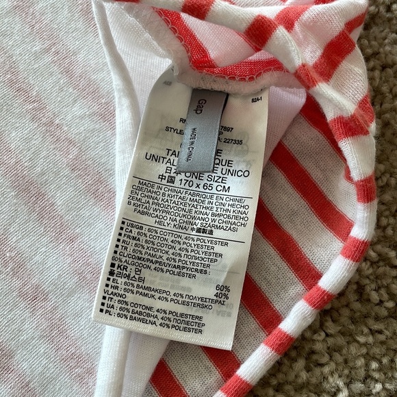 Gap Infinity Scarf - Picture 2 of 3